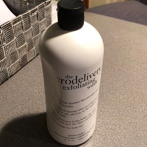 Philosophy micro-massage exfoliating wash 32 oz.